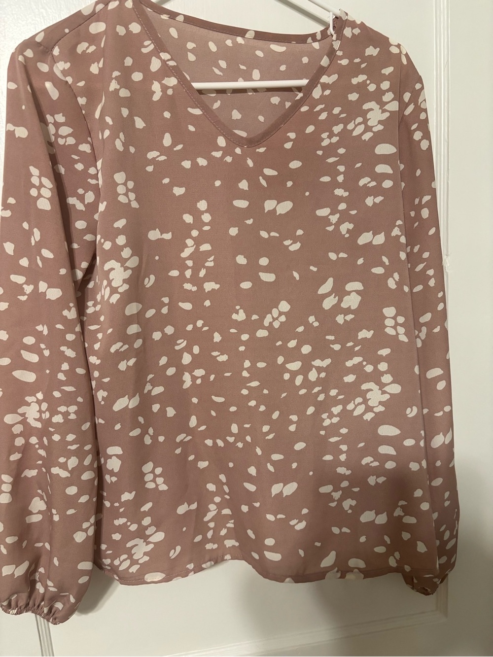 SHEIN Mauve Pink V-Neck Blouse with White Spot Print